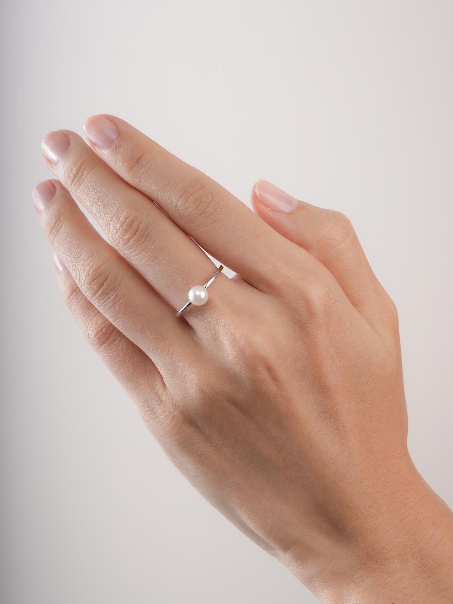 Akoya Pearl Ring in S925 Rhodium Vermeil from Mondays Made