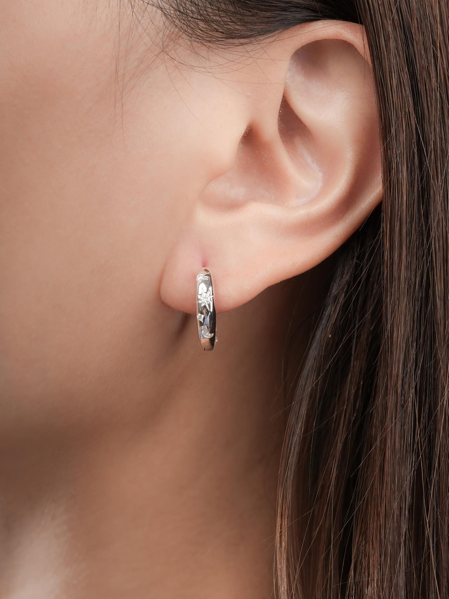 Pink Meadows Moissanite Reversible Huggie Earrings in S925 Rhodium Vermeil from Mondays Made