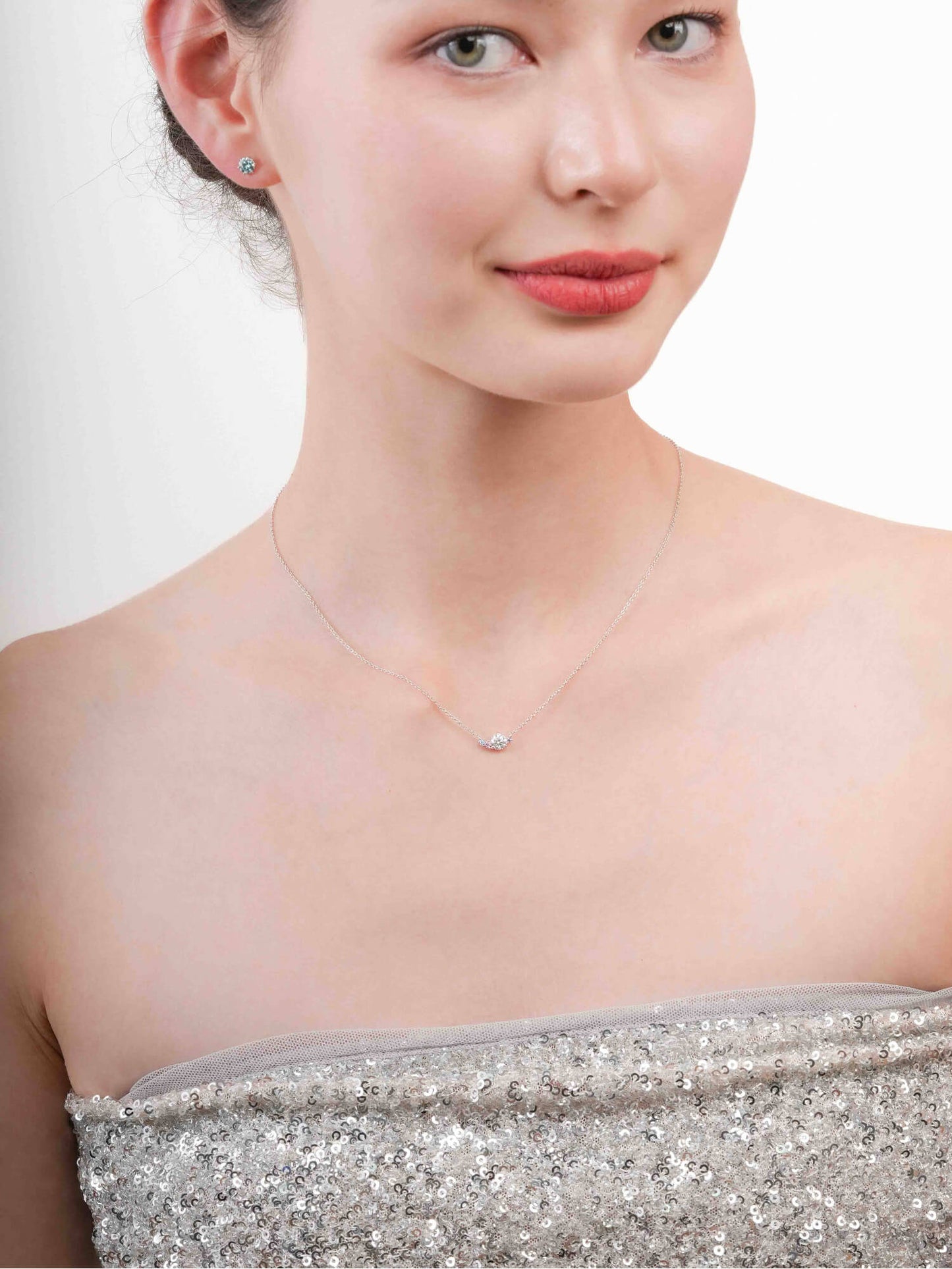 Aurora Moissanite Cluster Necklace