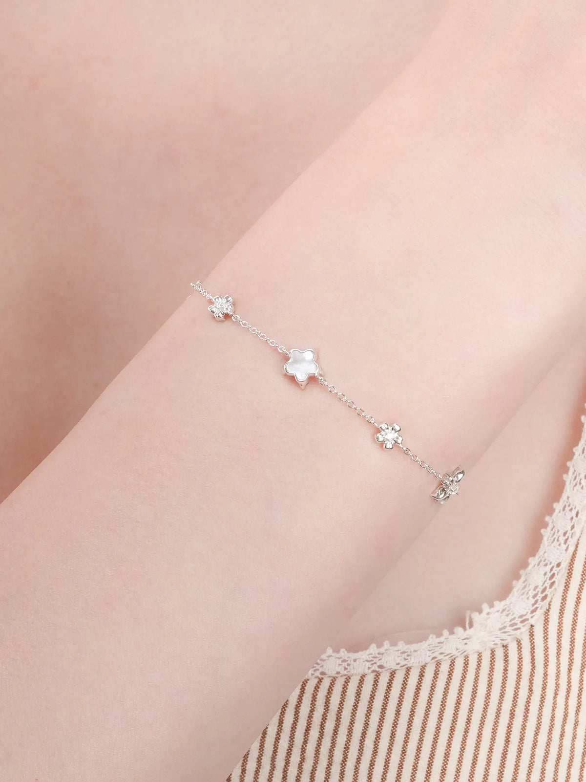 Bloom On Charm Bracelet - Reversible