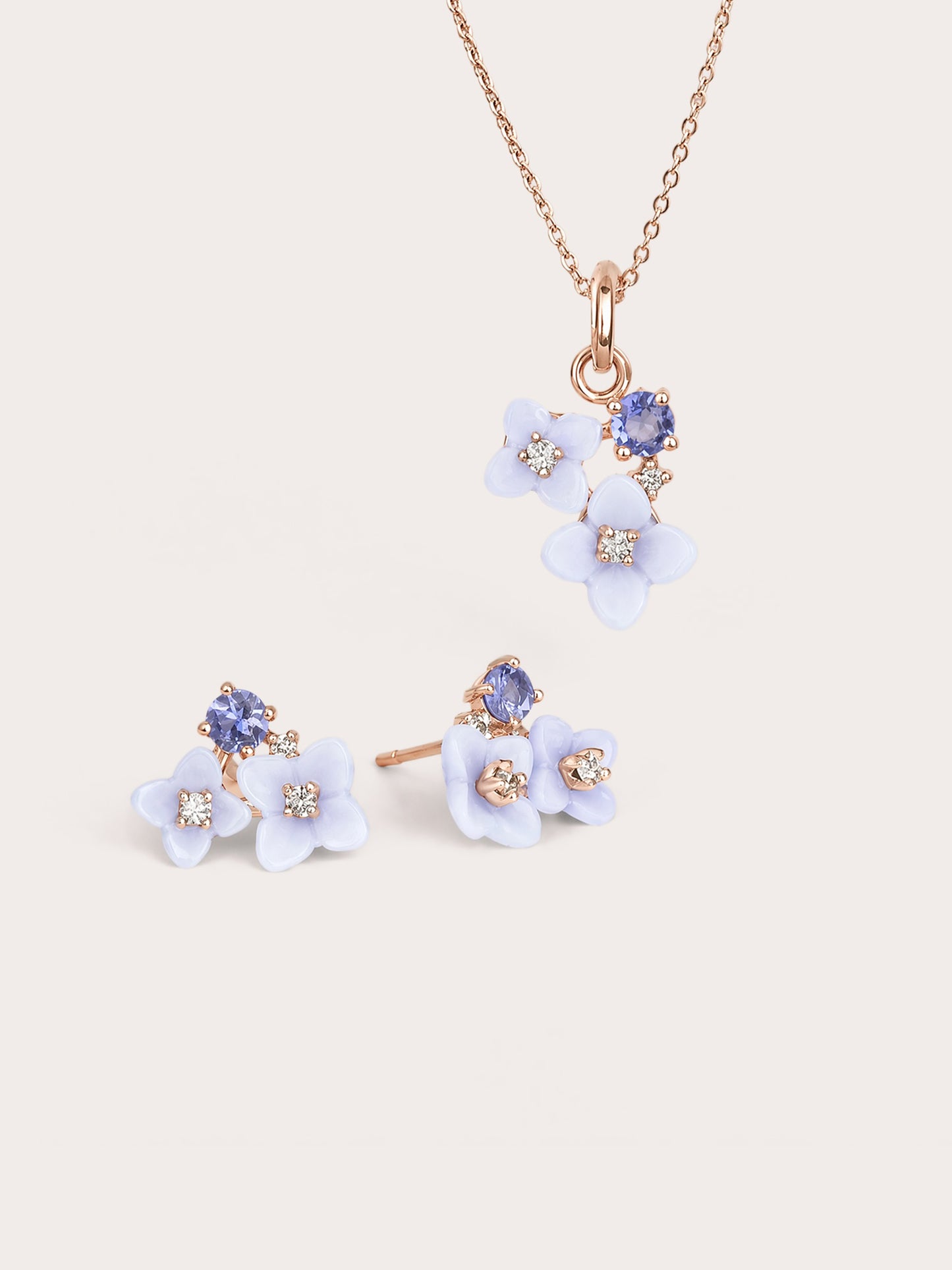 Carved Hydrangea Necklace and Earrings Set