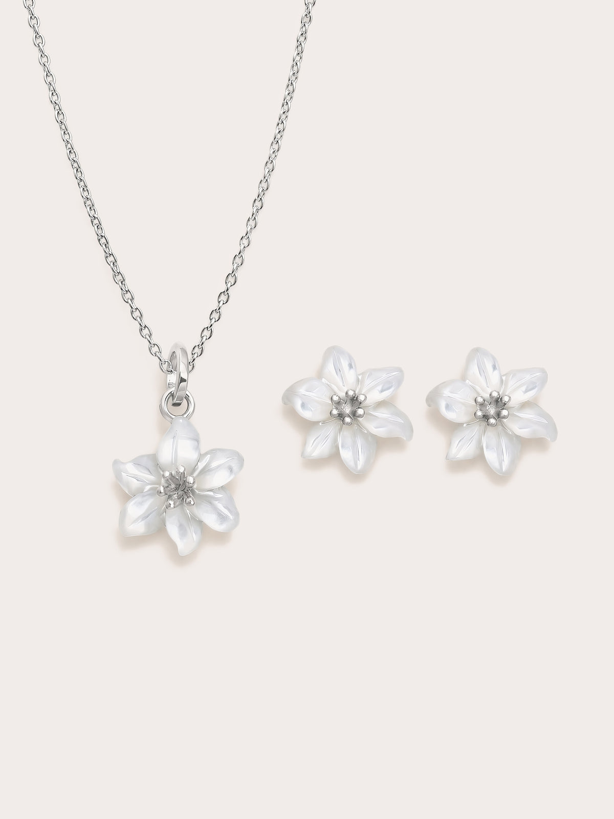 Carved Lily Set S925 Silver Rhodium – Mondays Made Flower & Birthstone Jewelry Singapore