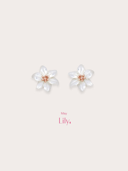 Carved Lily Stud Earrings 18K Rose Gold (5) – Mondays Made Flower & Birthstone Jewelry Singapore