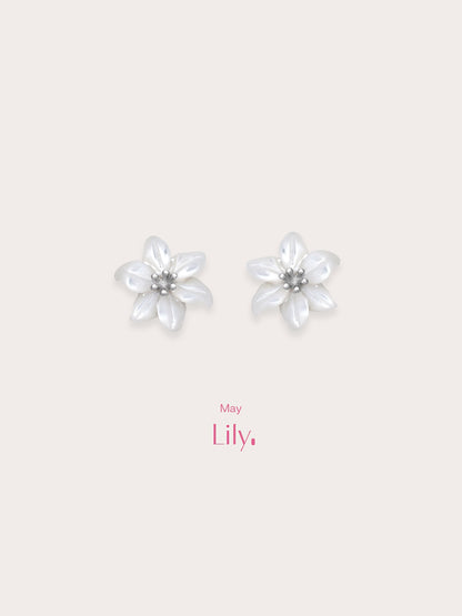 Carved Lily Stud Earrings S925 Silver Rhodium (5) – Mondays Made Flower & Birthstone Jewelry Singapore