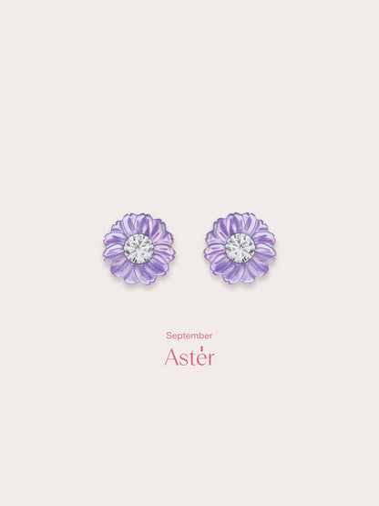 Carved Aster Stud Earrings 18K Gold (2) – Mondays Made Flower & Birthstone Jewelry Singapore