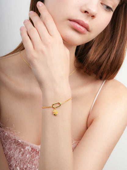 Carved Daffodil Charm 18K Gold (2) – Mondays Made Flower & Birthstone Jewelry Singapore