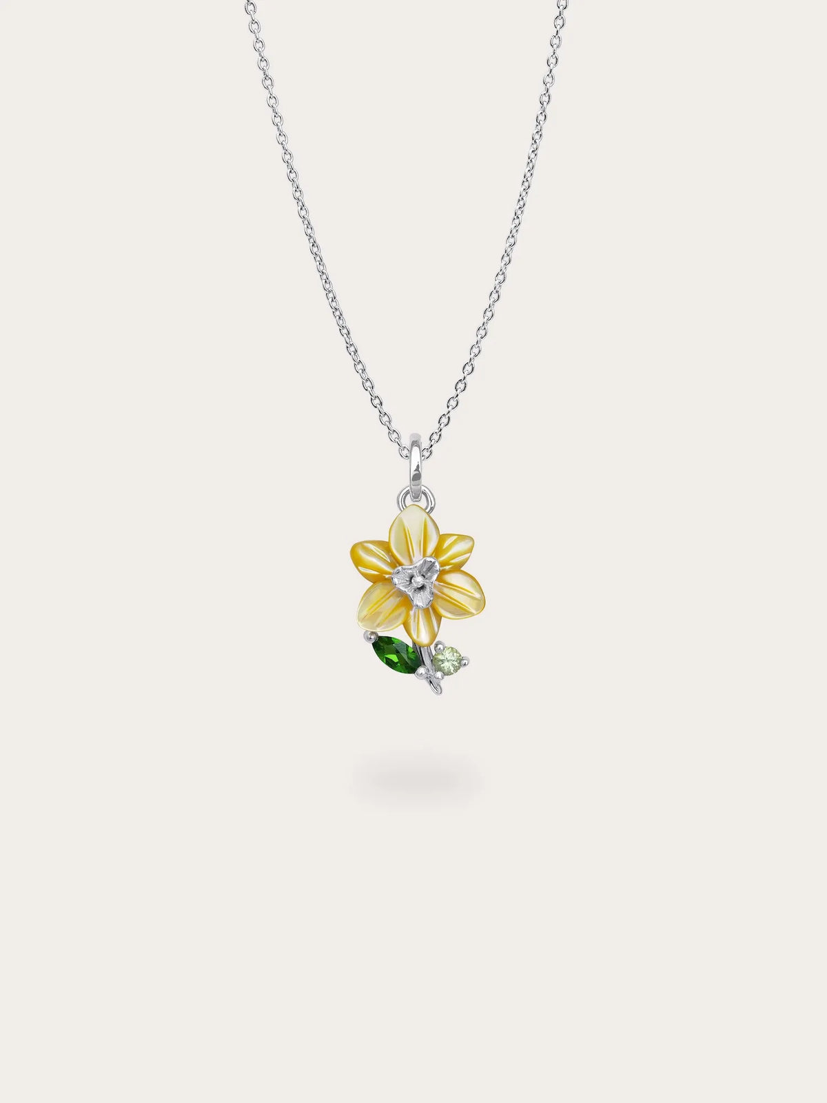 Carved Daffodil Necklace and Earrings Set
