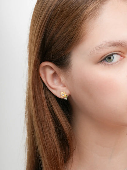 Carved Daffodil Stud Earrings S925 Silver Rhodium (2) – Mondays Made Flower & Birthstone Jewelry Singapore
