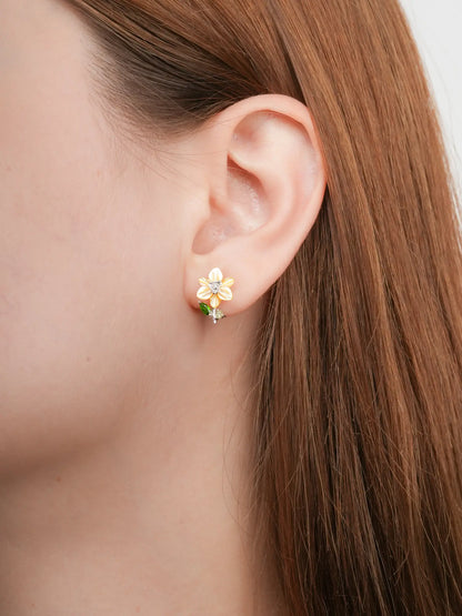 Carved Daffodil Stud Earrings S925 Silver Rhodium (3) – Mondays Made Flower & Birthstone Jewelry Singapore