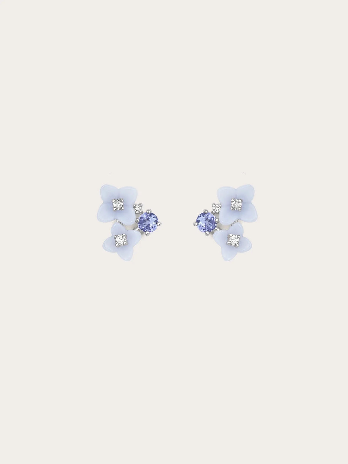 Carved Hydrangea Necklace and Earrings Set