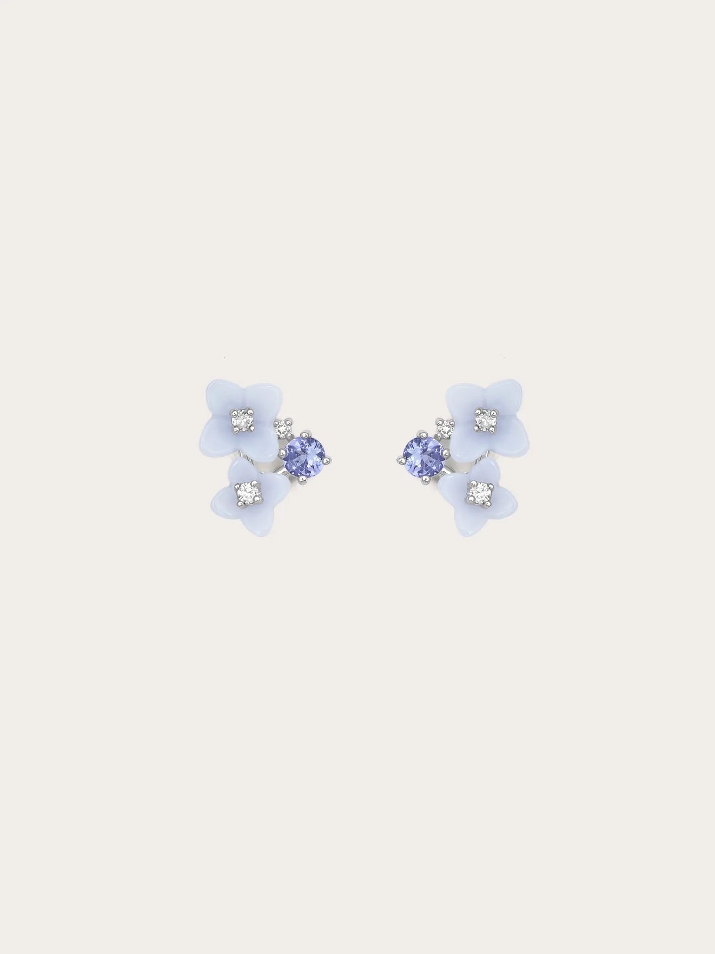 Carved Hydrangea Necklace and Earrings Set