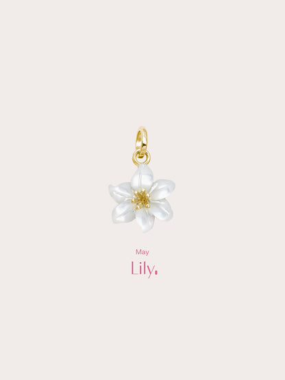 Carved Lily Charm 18K Gold (3) – Mondays Made Flower & Birthstone Jewelry Singapore