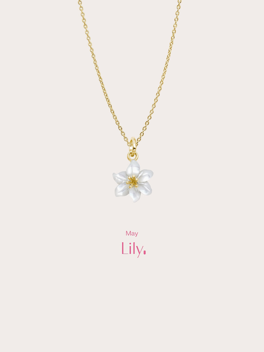 Carved Lily Necklace 18K Gold (5) – Mondays Made Flower & Birthstone Jewelry Singapore