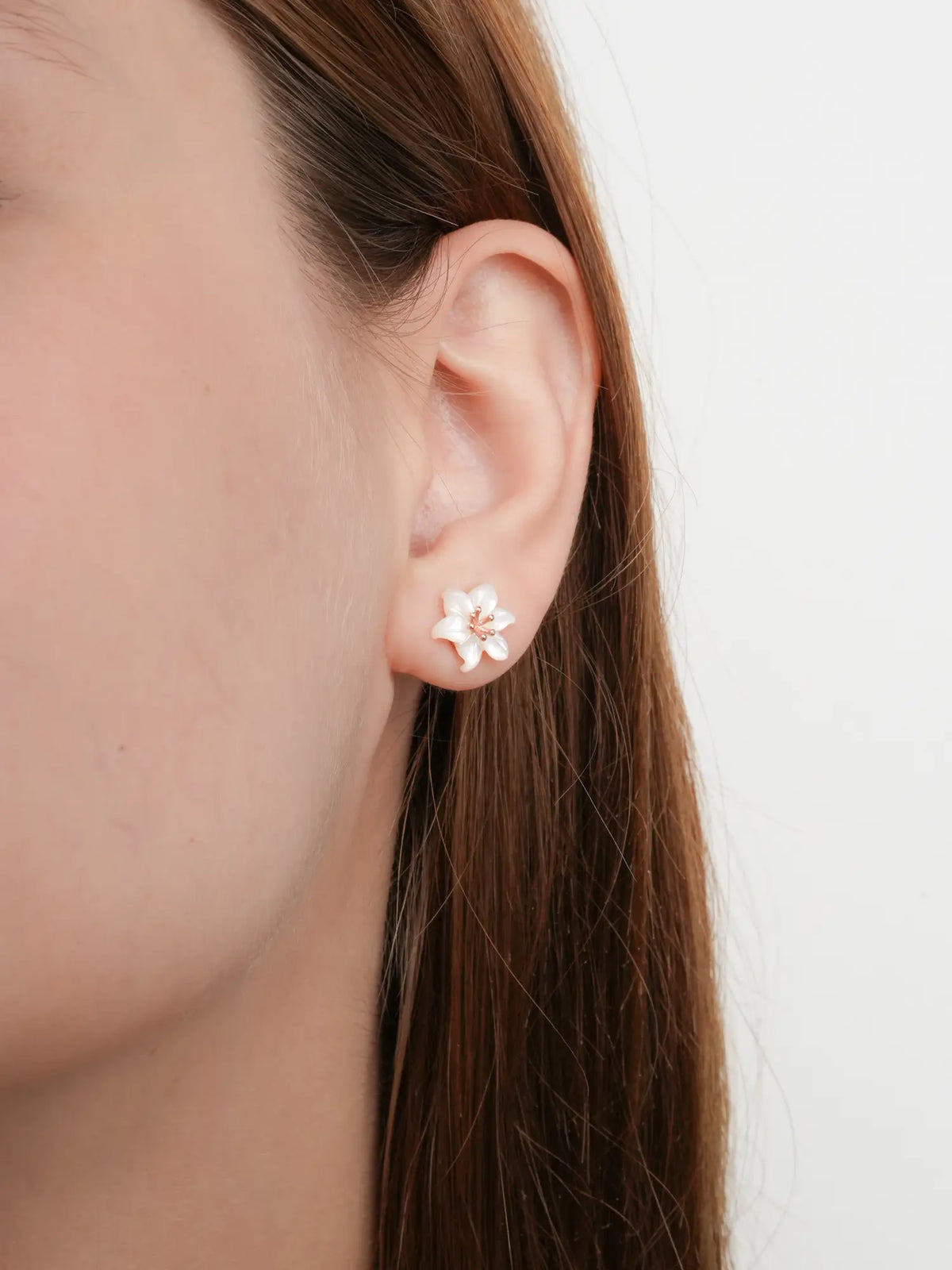 Carved Lily Stud Earrings 18K Rose Gold (3) – Mondays Made Flower & Birthstone Jewelry Singapore