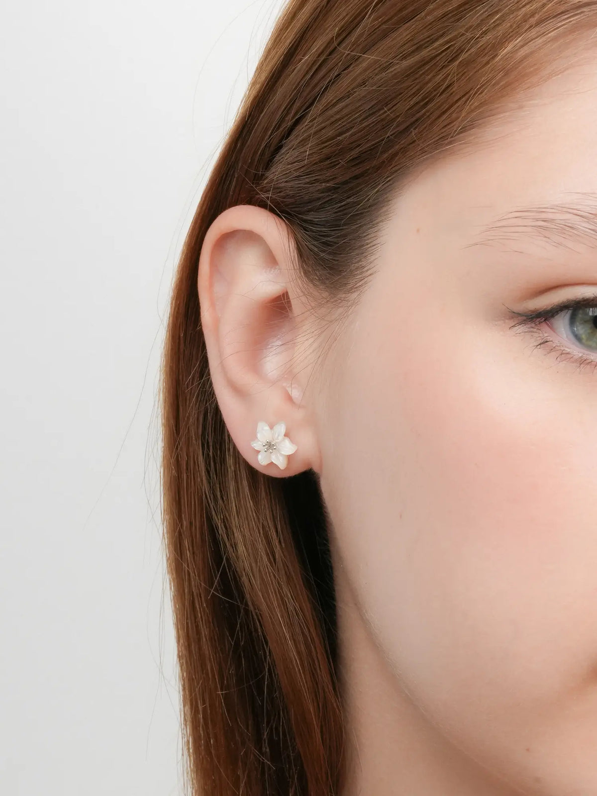 Carved Lily Stud Earrings S925 Silver Rhodium (2) – Mondays Made Flower & Birthstone Jewelry Singapore