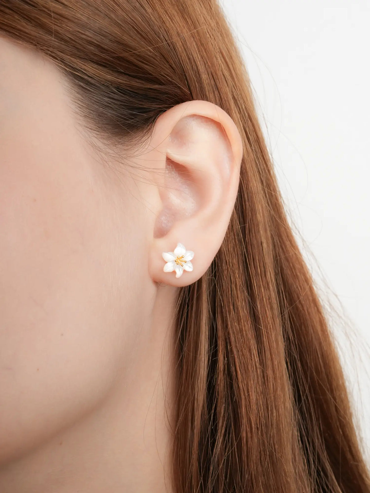 Carved Lily Stud Earrings 18K Gold (2) – Mondays Made Flower & Birthstone Jewelry Singapore