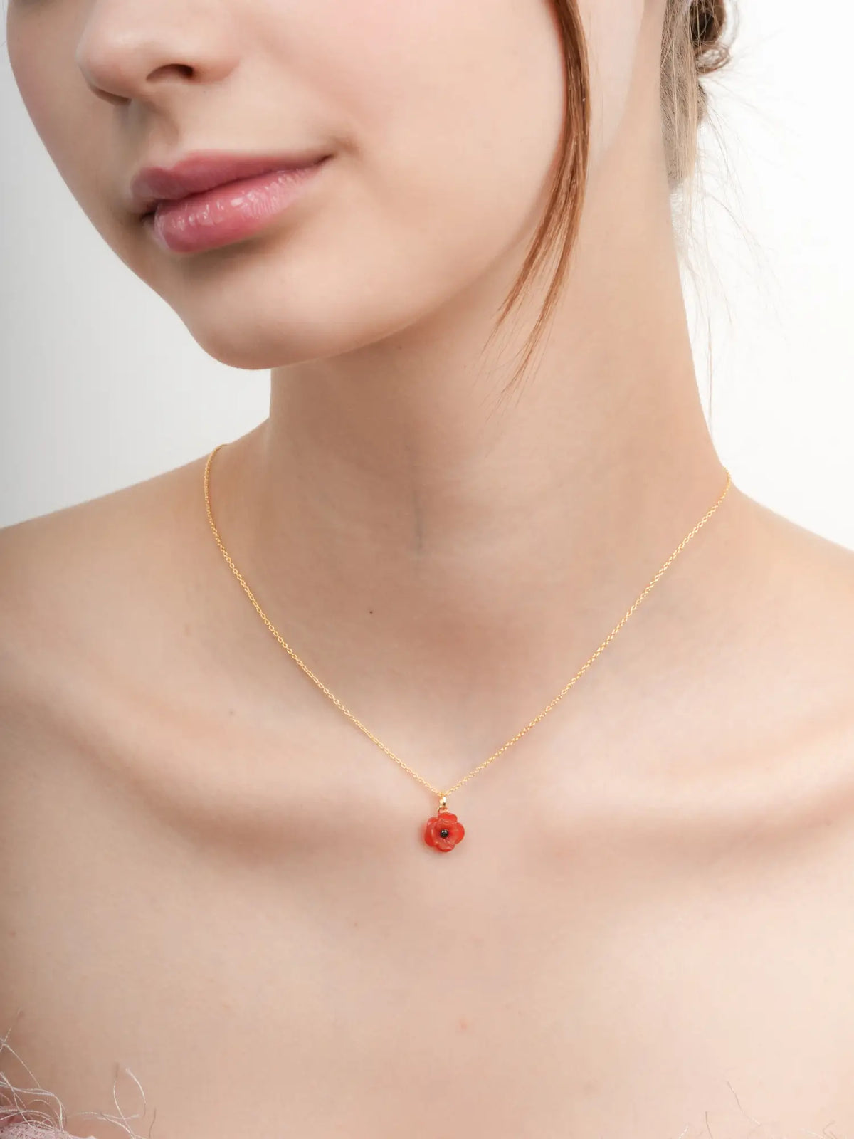 Carved Poppy Necklace 18K Gold (3) – Mondays Made Flower & Birthstone Jewelry Singapore