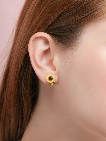 Carved Sunflower Stud Earrings 18K Gold (1) – Mondays Made Flower & Birthstone Jewelry Singapore