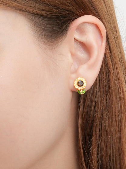 Carved Sunflower Stud Earrings 18K Gold (2) – Mondays Made Flower & Birthstone Jewelry Singapore