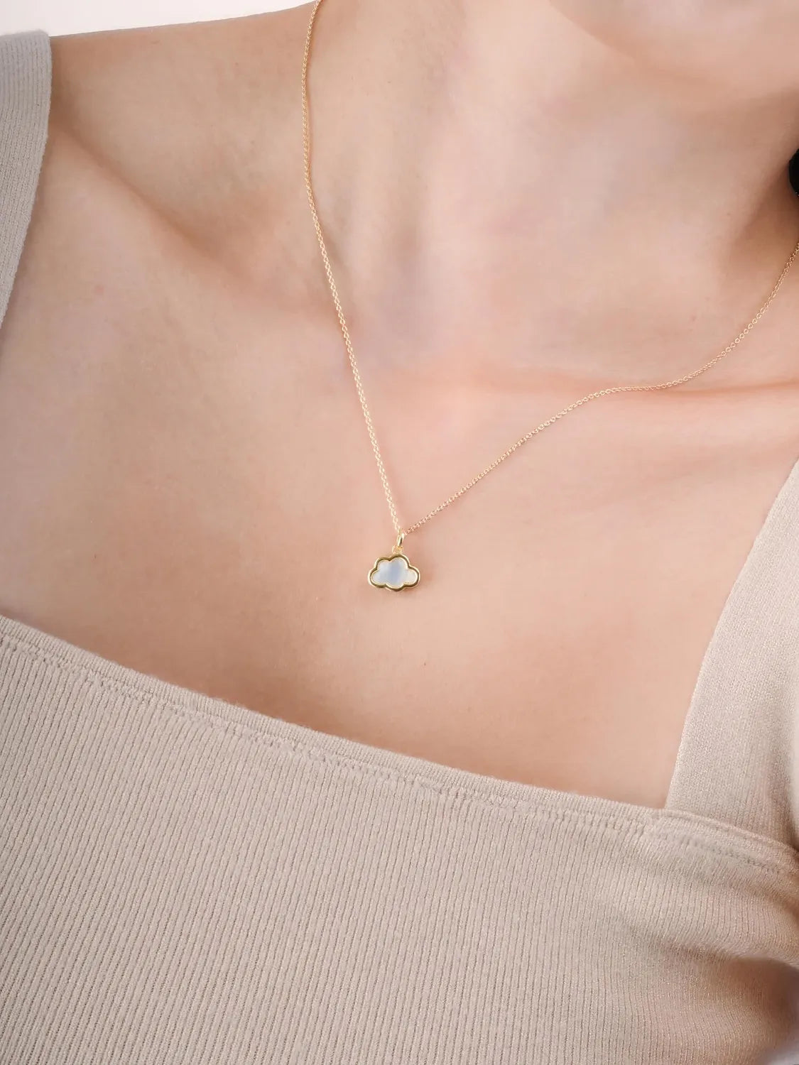 Mother of Pearl Cloud Reversible Necklace