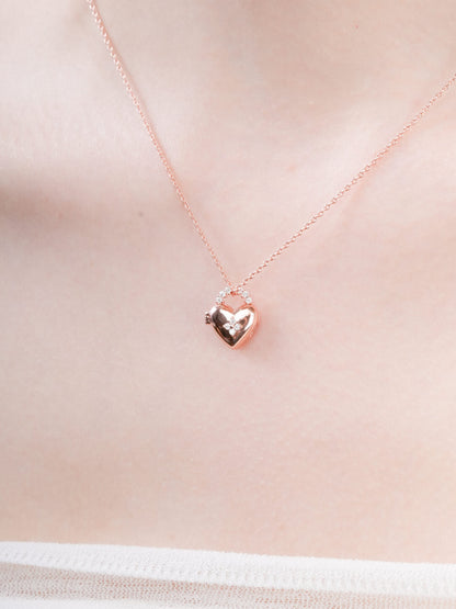 Clover Heart Locket Necklace 18K Rose Gold (4) – Mondays Made Flower & Birthstone Jewelry Singapore