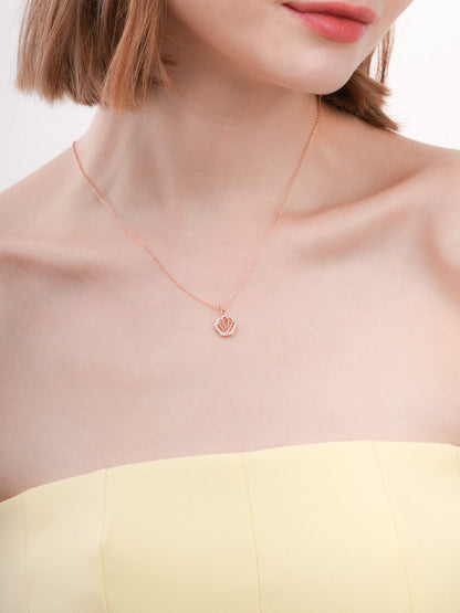 Cream Seashell Necklace Reversible Enamel Moissanite 18K Rose Gold (3) – Mondays Made Flower & Birthstone Jewelry Singapore