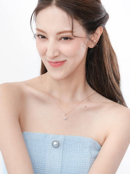 Crescent Moon Necklace Reversible 18K Rose Gold (3) – Mondays Made Flower & Birthstone Jewelry Singapore