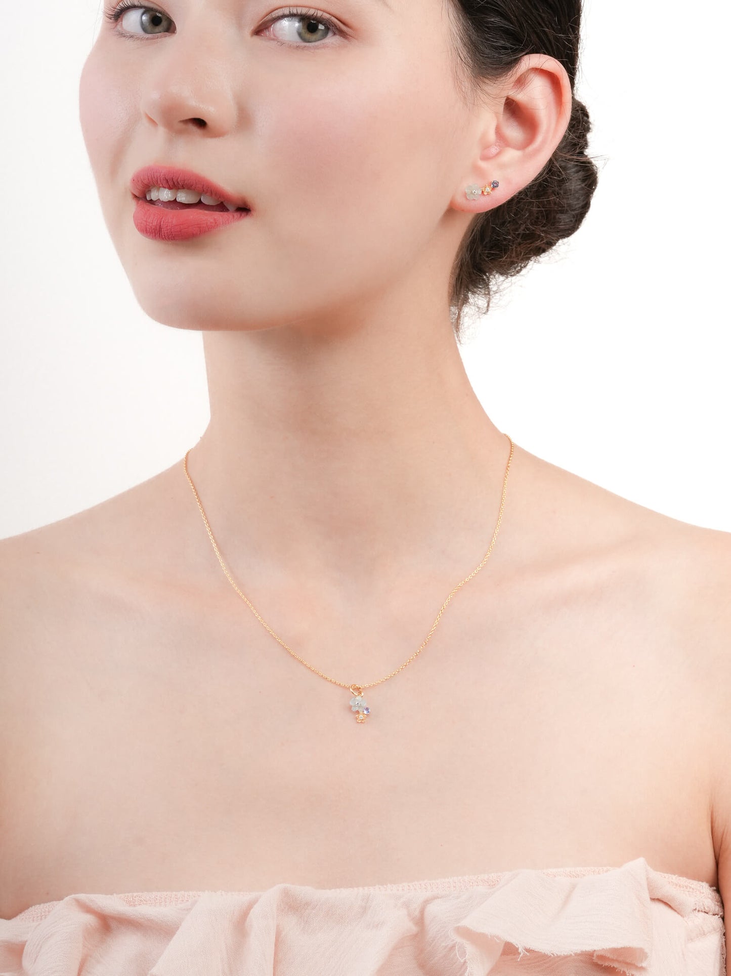 Dainty Blue Cluster Flower Pendant Necklace – Aquamarine & Tanzanite