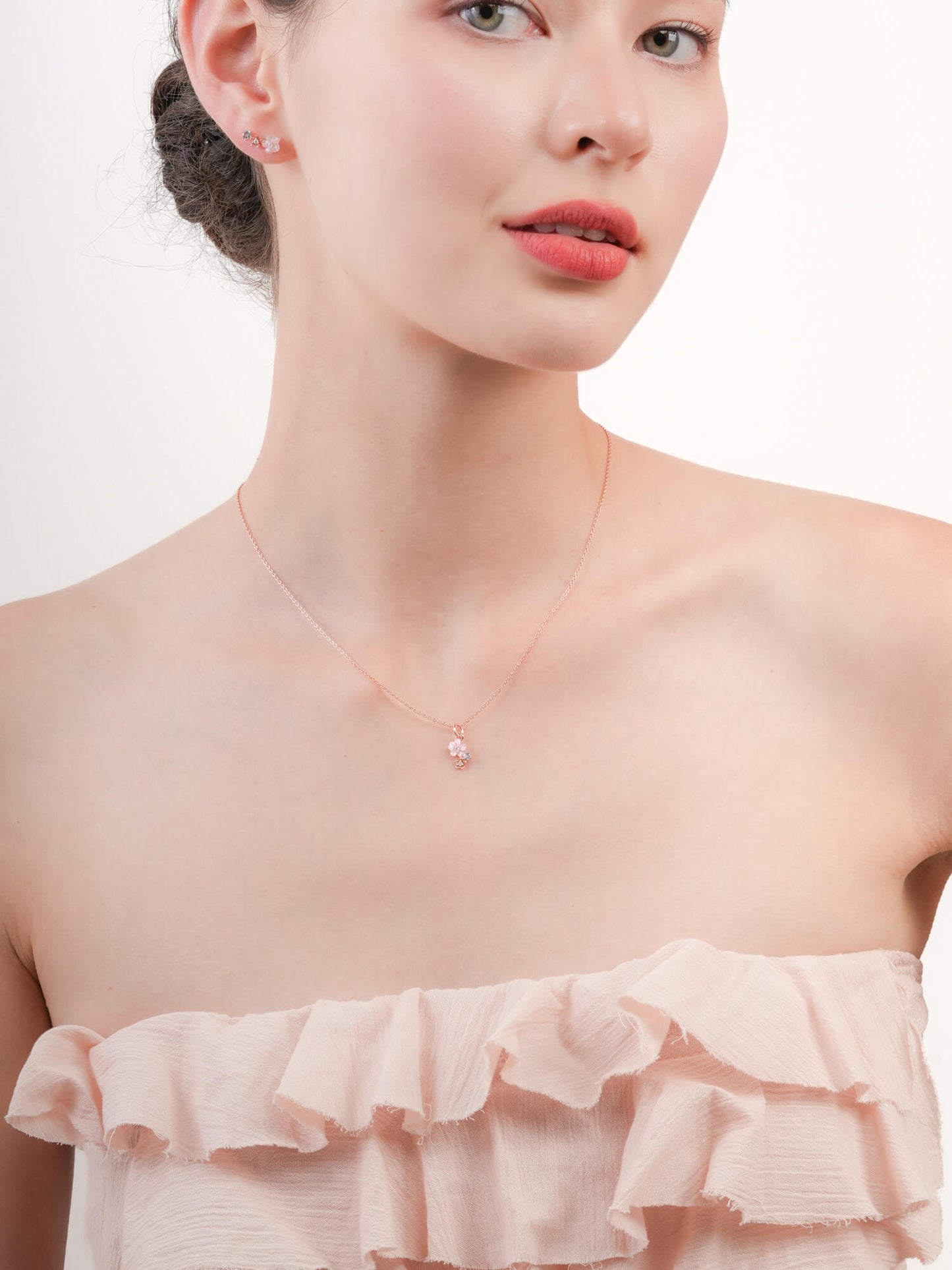 Dainty Pink Cluster Flower Pendant Necklace – MOP & Aquamarine