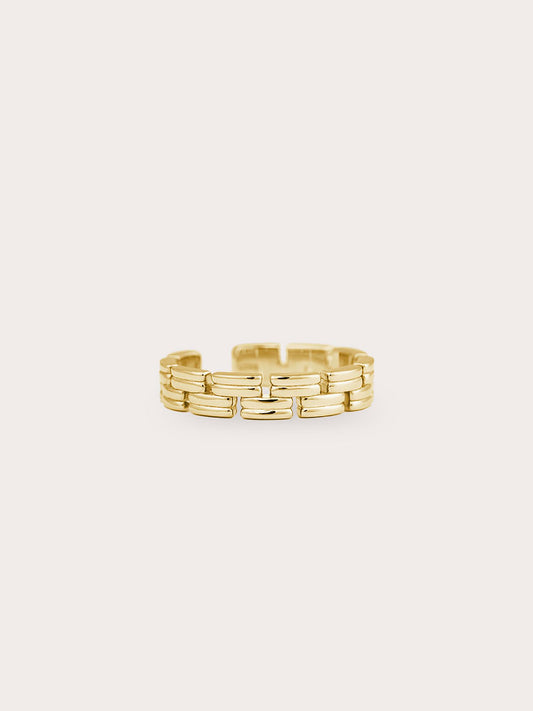 Duo Link Ring 18K Gold Close Up (3) – Mondays Made Flower & Birthstone Jewelry Singapore