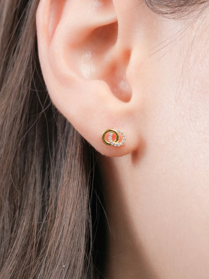 Interlocking Loops Flatback Earring