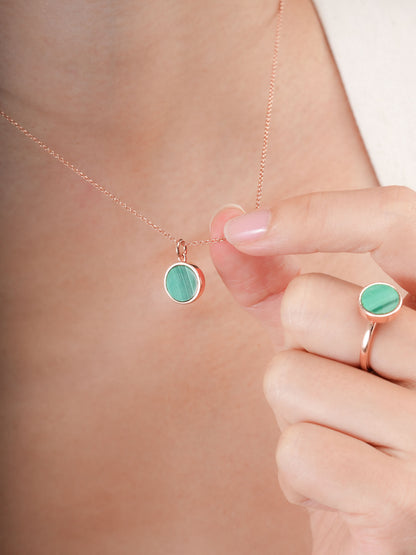 Malachite Reversible Coin Necklace 18K Rose Gold (8) – Mondays Made Flower & Birthstone Jewelry Singapore