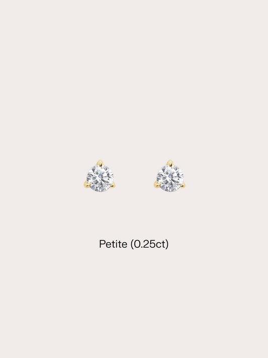 Martini Moissanite Stud Earring 0.25ct 18K Gold (1) – Mondays Made Flower & Birthstone Jewelry Singapore
