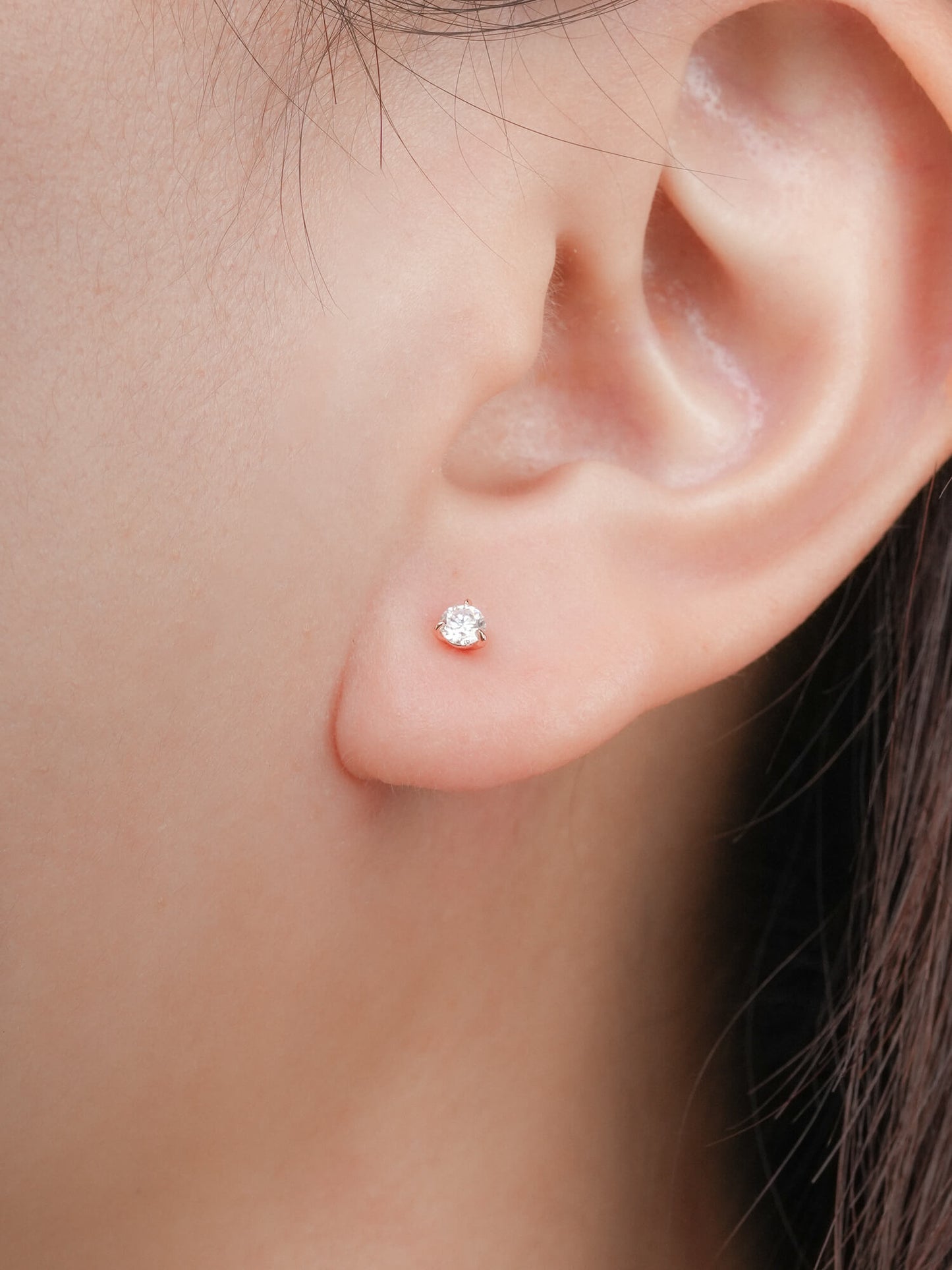 Martini Moissanite Stud Earrings (0.1ct)