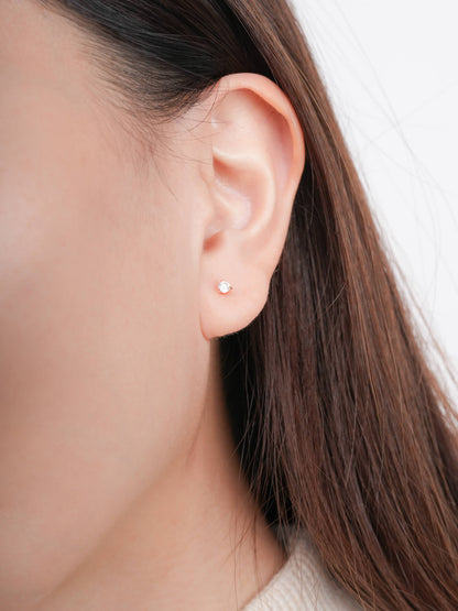 Martini Moissanite Stud Earrings 0.1ct 18K Rose Gold (2) – Mondays Made Flower & Birthstone Jewelry Singapore