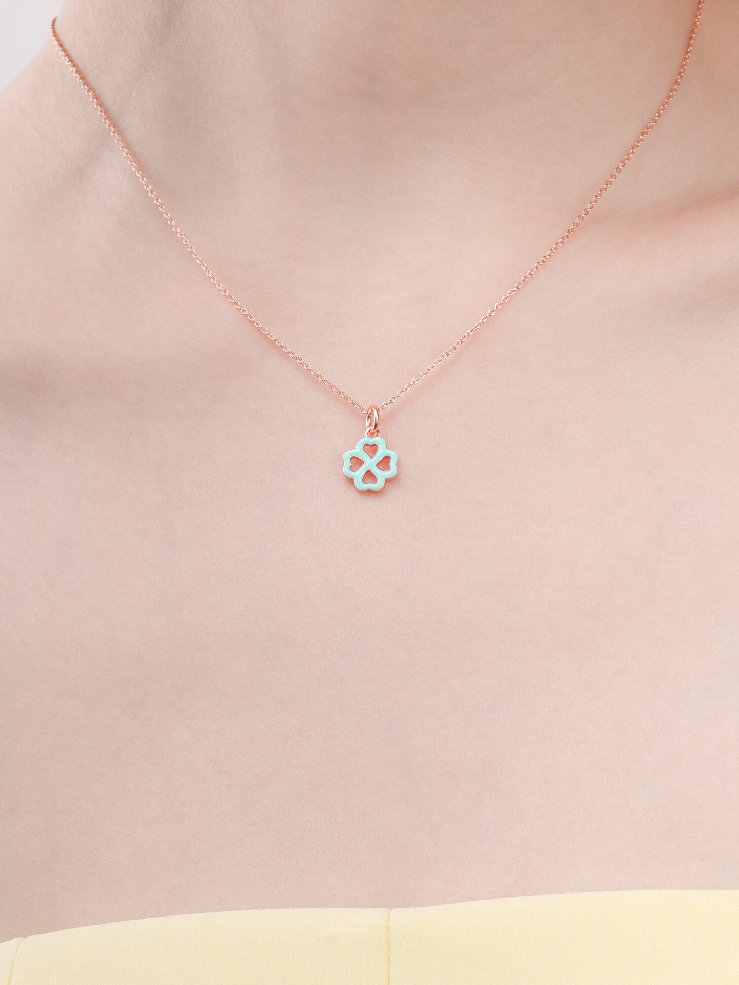 Mint Clover Necklace - Reversible Enamel Moissanite