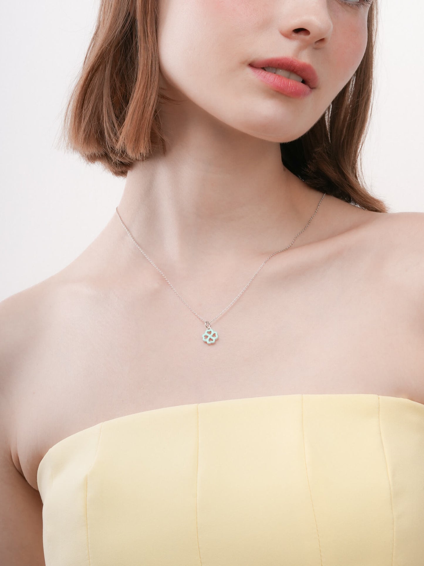 Mint Clover Necklace - Reversible Enamel Moissanite