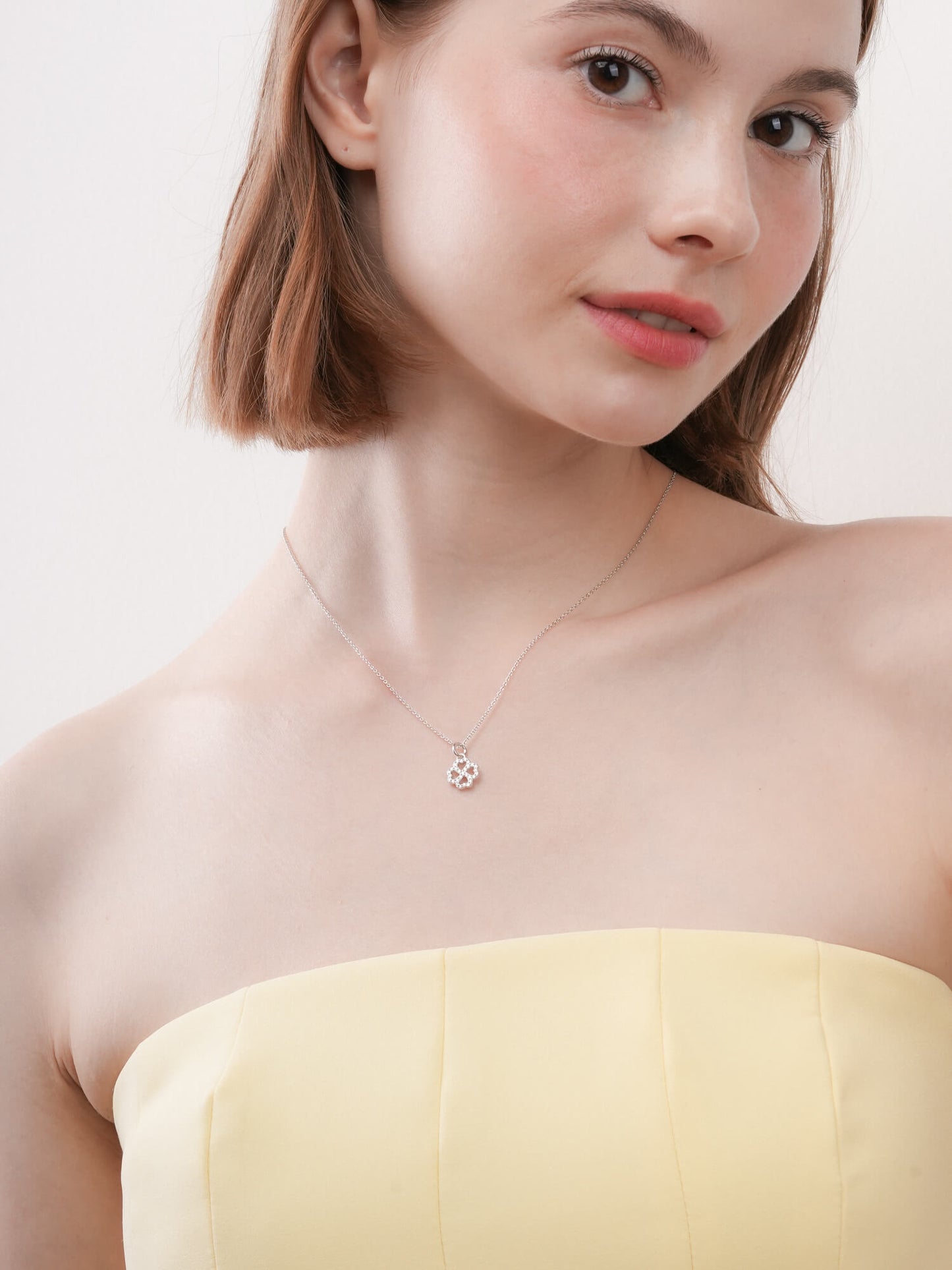 Mint Clover Necklace - Reversible Enamel Moissanite
