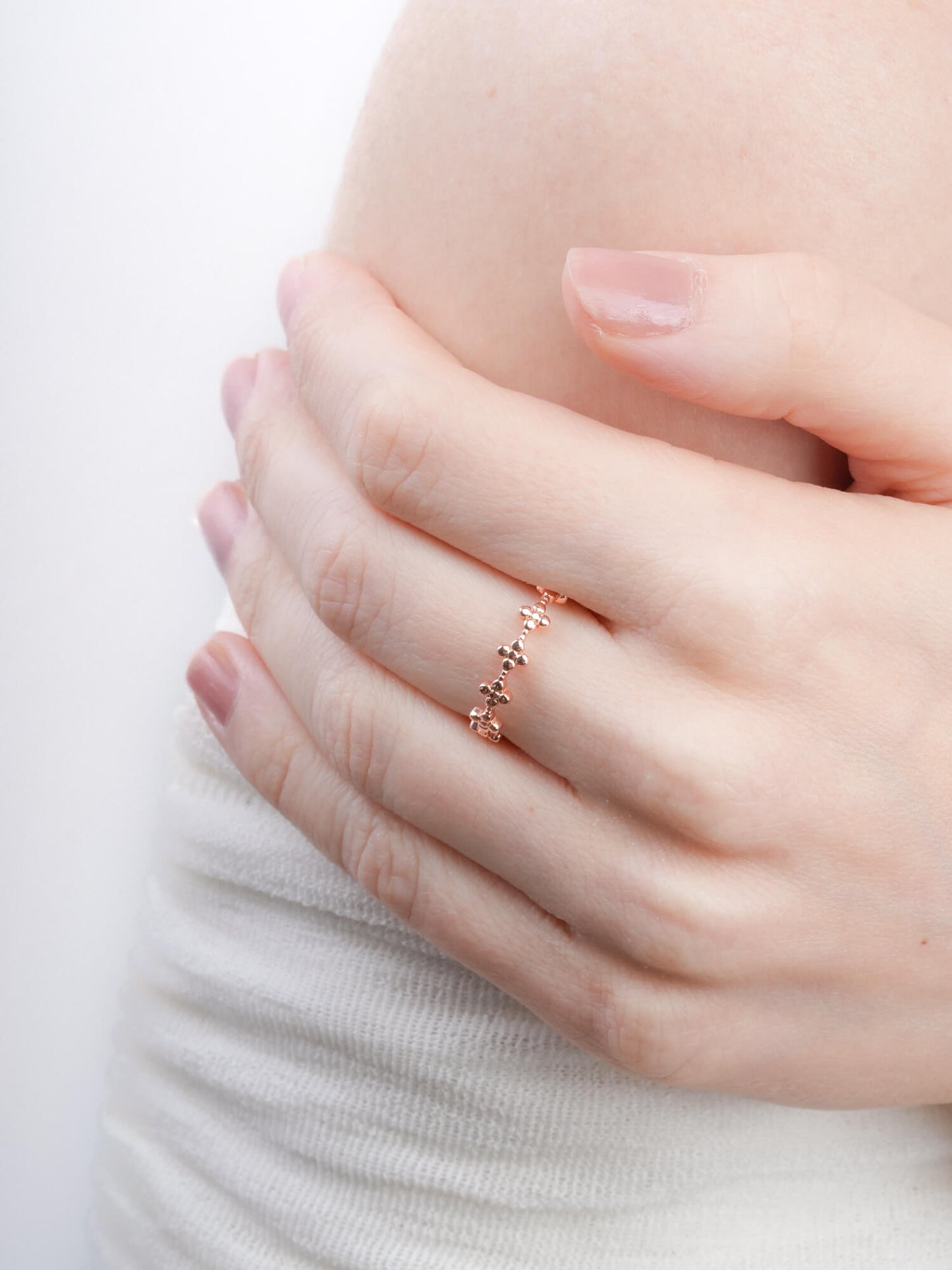 Moissanite Clover Band - Reversible