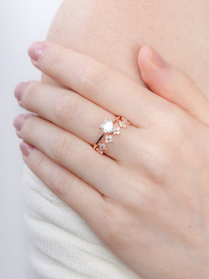 Moissanite Clover Band Reversible 18K Rose Gold (8) – Mondays Made Flower & Birthstone Jewelry Singapore