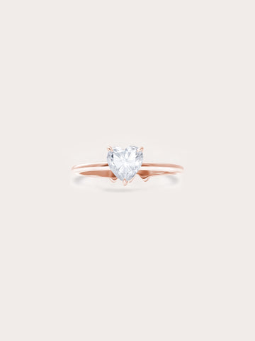 Moissanite Solitaire Heart Ring 18K Rose Gold (1) – Mondays Made Flower & Birthstone Jewelry Singapore