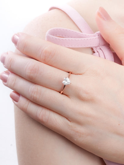Moissanite Solitaire Heart Ring 18K Rose Gold (4) – Mondays Made Flower & Birthstone Jewelry Singapore