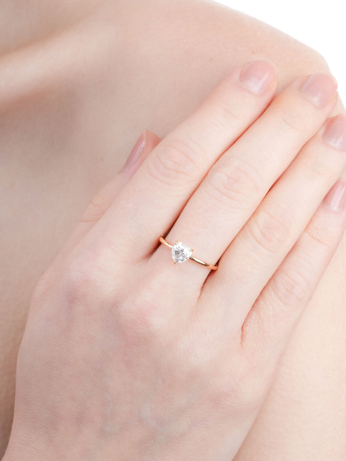 Moissanite Solitaire Heart Ring 18K Gold (5) – Mondays Made Flower & Birthstone Jewelry Singapore