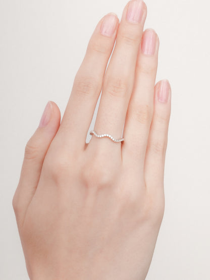 Moissanite Wavy Band S925 Silver Rhodium (2) – Mondays Made Flower & Birthstone Jewelry Singapore