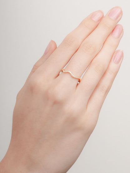 Moissanite Wavy Band 18K Gold (4) – Mondays Made Flower & Birthstone Jewelry Singapore