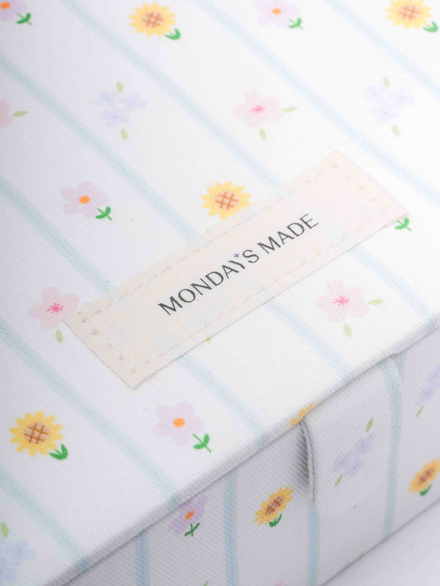 Monday Made Flower Large Jewelry Box