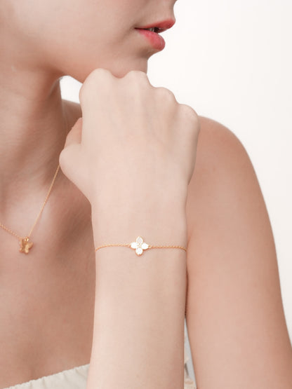 Motherof Pearl Clover Bracelet Reversible 18K Gold (5) – Mondays Made Flower & Birthstone Jewelry Singapore