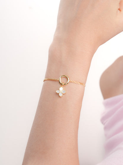 Motherof Pearl Clover Charm Reversible 18K Gold (7) – Mondays Made Flower & Birthstone Jewelry Singapore