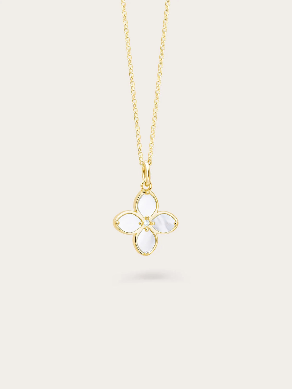 Mother of Pearl Clover Necklace – Reversible