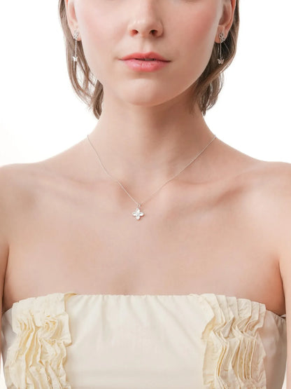 Mother of Pearl Clover Necklace – Reversible